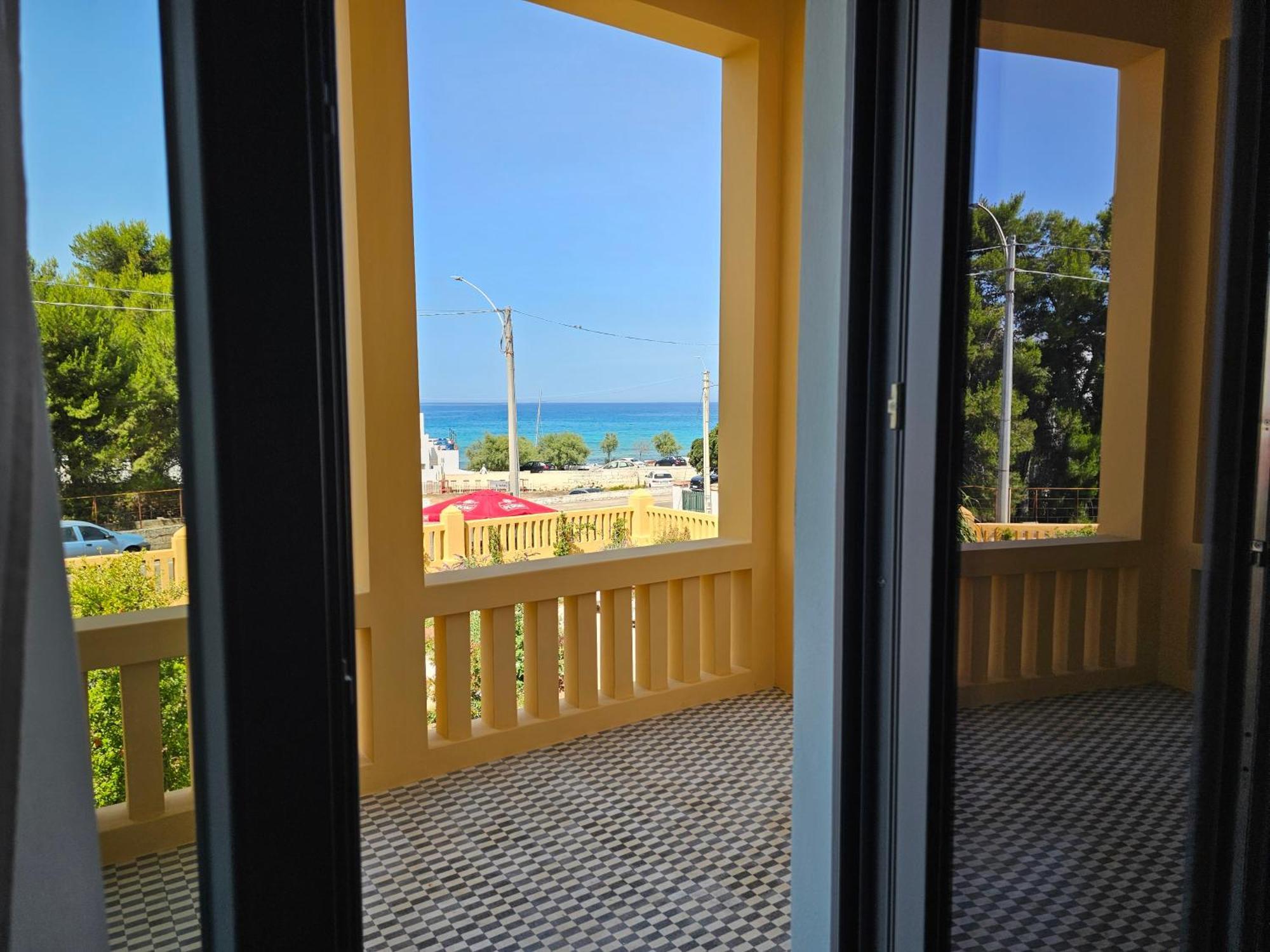 Costiero Elegant Suites B&B กัลลีโปลี ภายนอก รูปภาพ