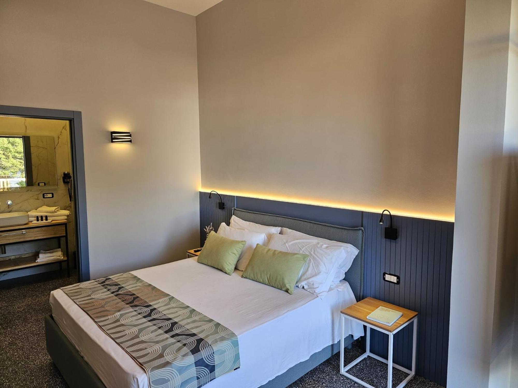 Costiero Elegant Suites B&B กัลลีโปลี ภายนอก รูปภาพ